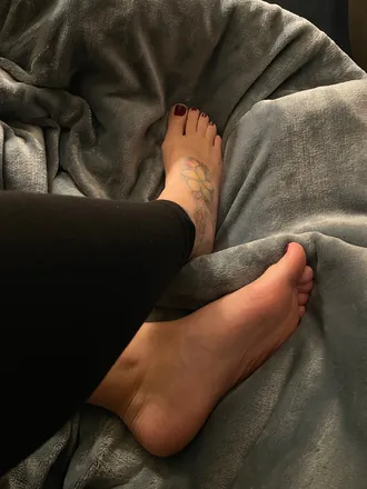 OnlyFans cuenta thebarefootedbunny header 2