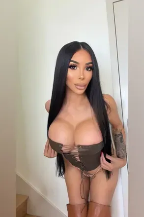 OnlyFans account  thedollkelly77 avatar 1