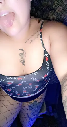 OnlyFans cuenta saphire_luvs_you header 2