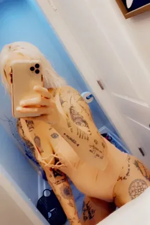 OnlyFans cuenta tatted_blonde74 avatar 1