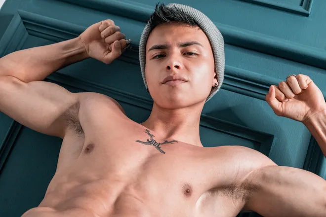 OnlyFans cuenta kevanzmork header 2