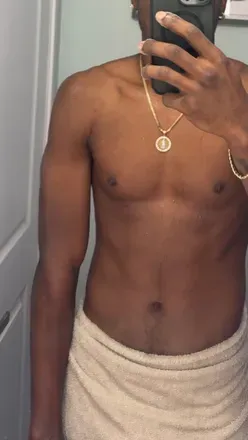OnlyFans account  getonurkneez avatar 1