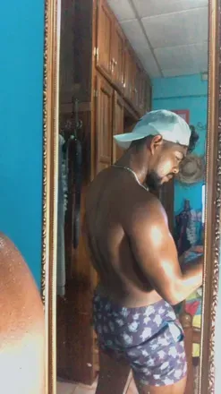 OnlyFans cuenta robert9916 header 2