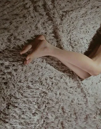 OnlyFans cuenta annpetitfeet header 2