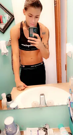 OnlyFans cuenta deliciousdyke header 2