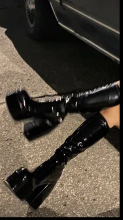 OnlyFans account  laylalovelove02 header 2