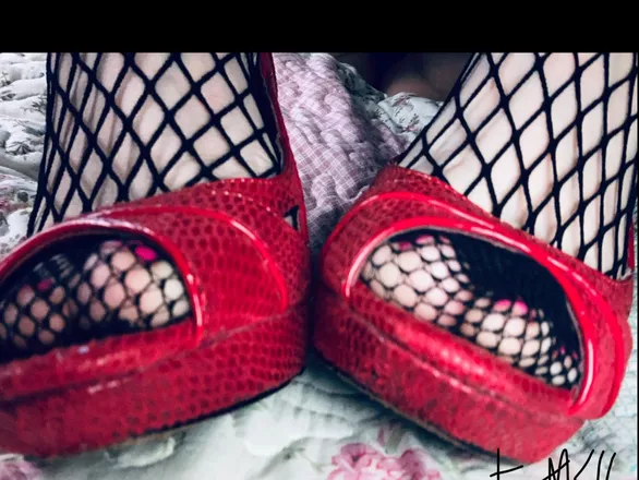 OnlyFans cuenta titsarahc header 2