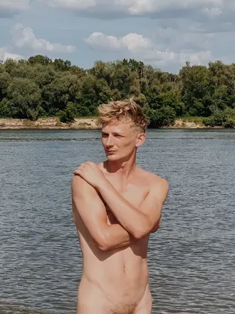 OnlyFans cuenta warsaw_nudist avatar 1