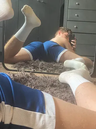 OnlyFans account  aaroro header 2
