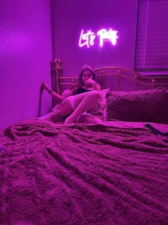 OnlyFans cuenta vanilovely header 2