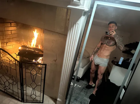 OnlyFans cuenta kingcruz header 2
