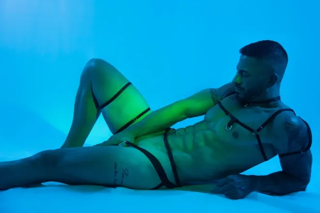 OnlyFans cuenta poli_onlytoy header 2