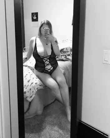 OnlyFans cuenta realhotgirlellie avatar 1