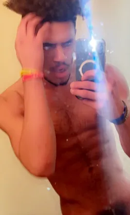 OnlyFans cuenta neverseeafake header 2