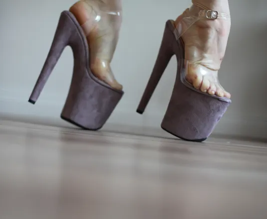 OnlyFans cuenta verticalfeet header 2