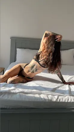 OnlyFans cuenta honeycrush_555 header 2