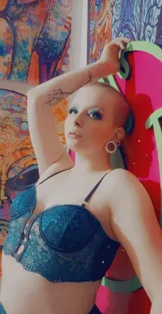 OnlyFans account  moxiemouncensored avatar 1
