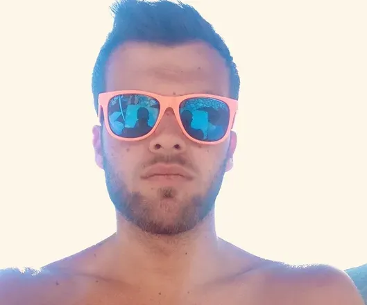 OnlyFans cuenta comfortablehearts avatar 1