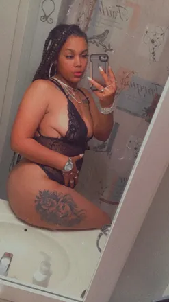 OnlyFans cuenta diamondxbarbie header 1