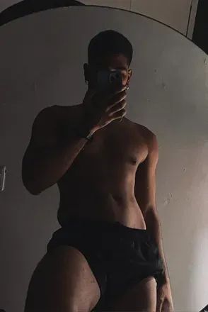 OnlyFans cuenta gold_skin avatar 1