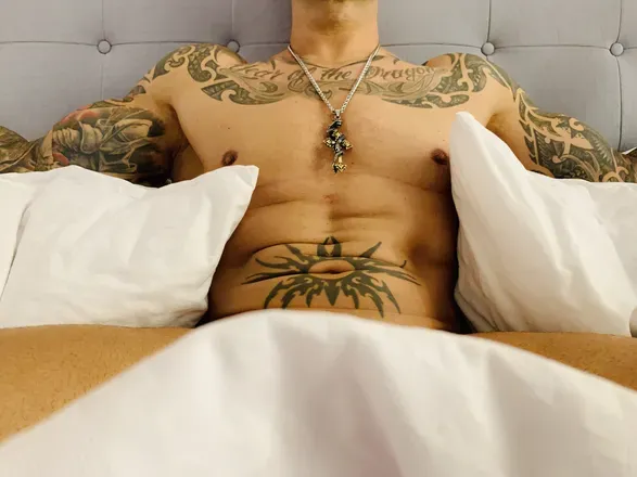 OnlyFans cuenta ryansteel header 2