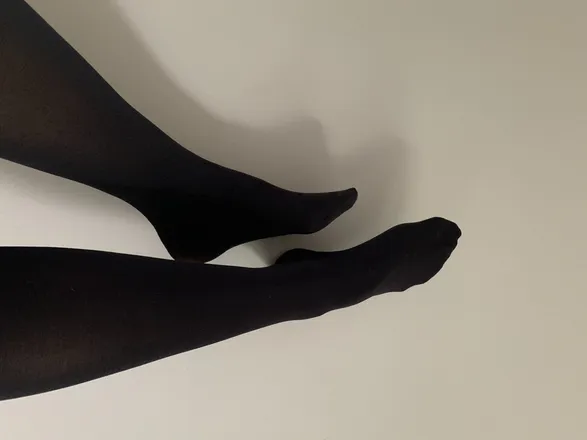 OnlyFans cuenta cutefeetbyvi header 2