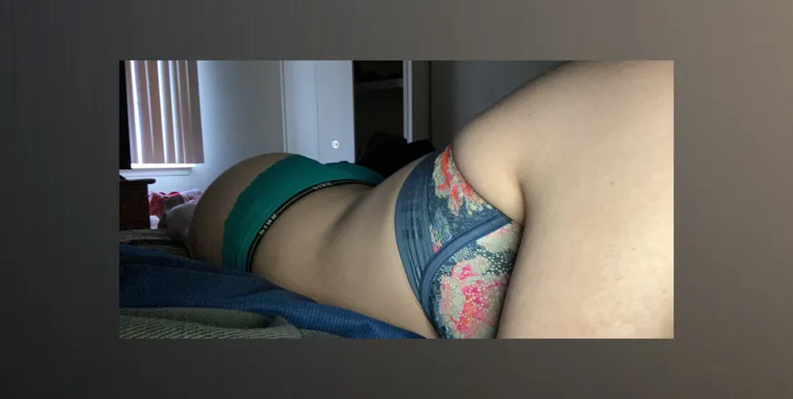 OnlyFans account  hippiegirl23 header 2