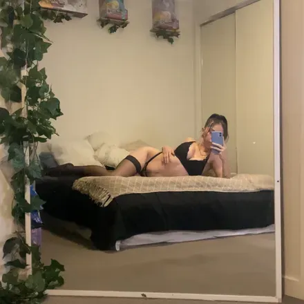 OnlyFans account  kiki_baby96 header 2