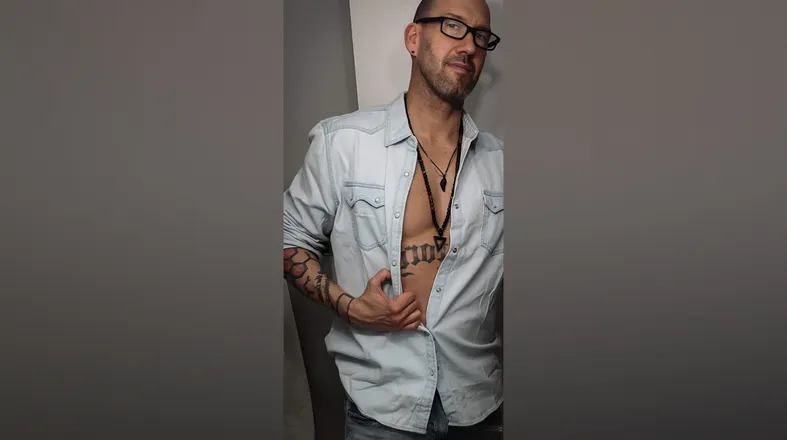 OnlyFans cuenta lukedown header 2