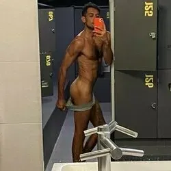 OnlyFans cuenta nikou_xo avatar 1