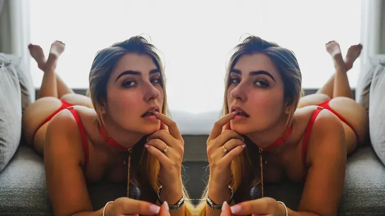OnlyFans cuenta juliaxtasia header 2