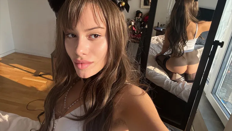 OnlyFans cuenta vickyrosee header 2