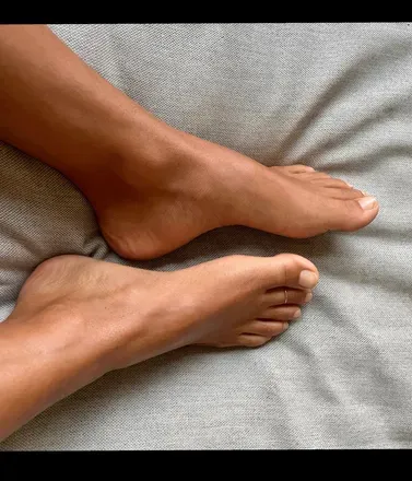 OnlyFans account  mapletiptoes header 2