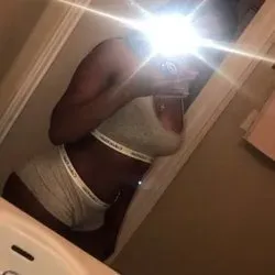 OnlyFans cuenta realb0ujeee avatar 1