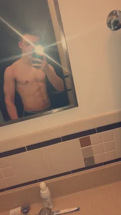 OnlyFans cuenta prettyboysimp header 2