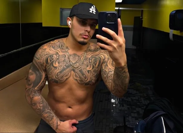 OnlyFans cuenta kevinn7 header 2
