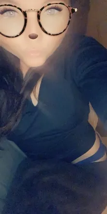 OnlyFans cuenta bella137 header 2