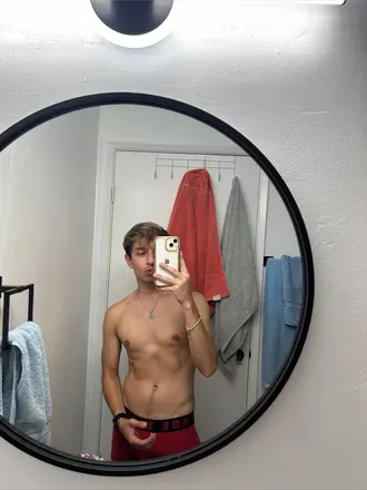 OnlyFans account  maaurorios previous_avatars_1 3
