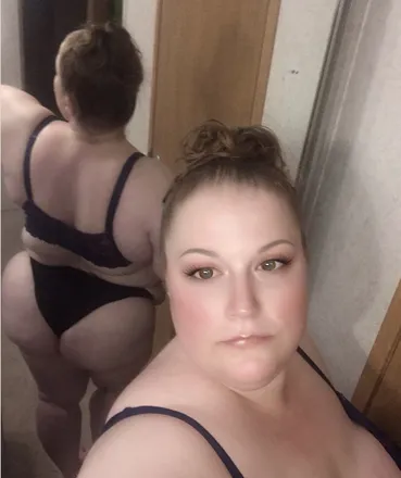 OnlyFans cuenta mollynicolebbw header 2