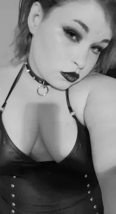 OnlyFans cuenta chaos_of_salem avatar 1