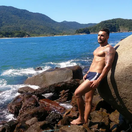 OnlyFans account  pauloubt header 2