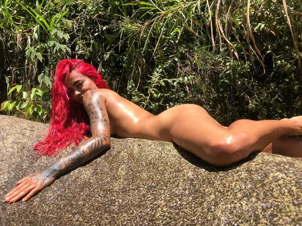 OnlyFans cuenta saritaxx1 header 2