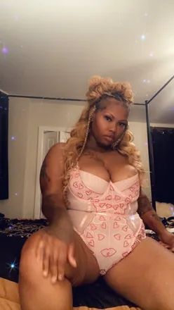 OnlyFans cuenta bambiknowles header 2