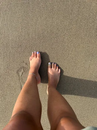 OnlyFans cuenta sunhappytoes header 2