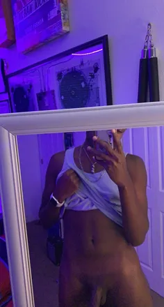 OnlyFans cuenta play_boi_mari header 2