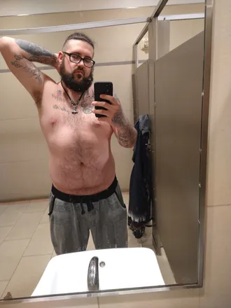 OnlyFans account  mikkeltheheathen header 2