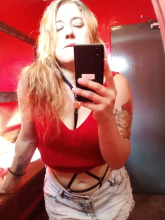 OnlyFans cuenta viickyhott header 2