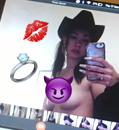 OnlyFans cuenta gucciindigo header 2