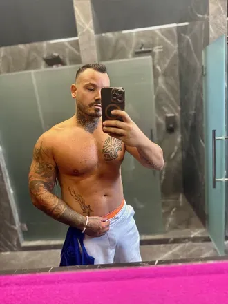 OnlyFans cuenta andreiiideyu header 2