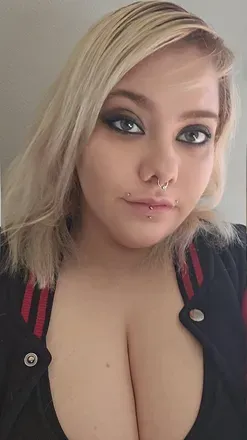 OnlyFans cuenta quoththerayven avatar 1